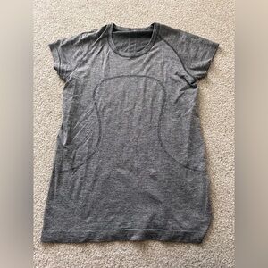Gray Lululemon Swiftly Top Women’s Sz 12
